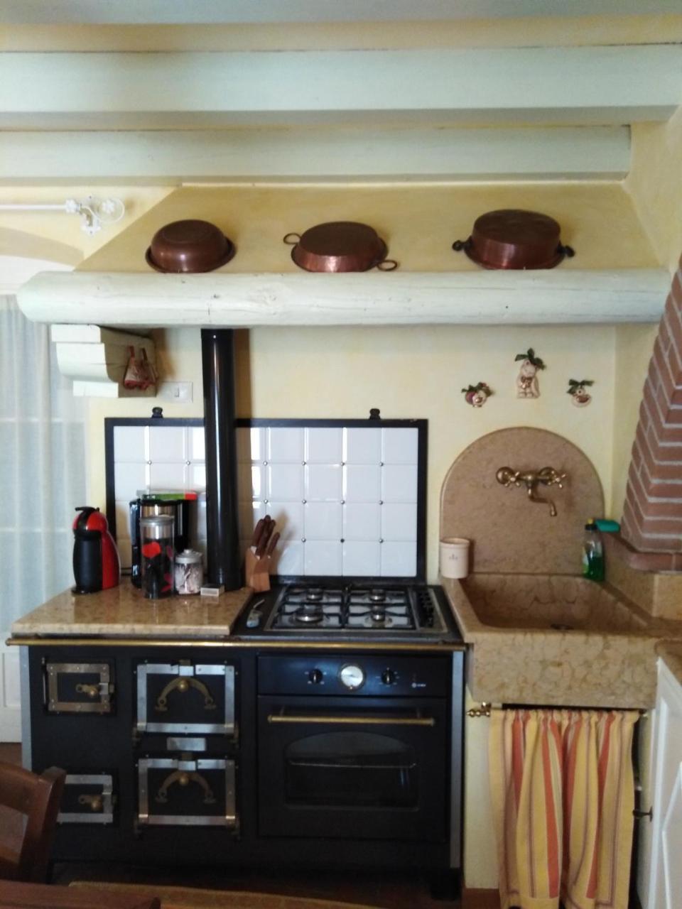 Ferienwohnung Casa Del Capitello Caprino Veronese Exterior foto