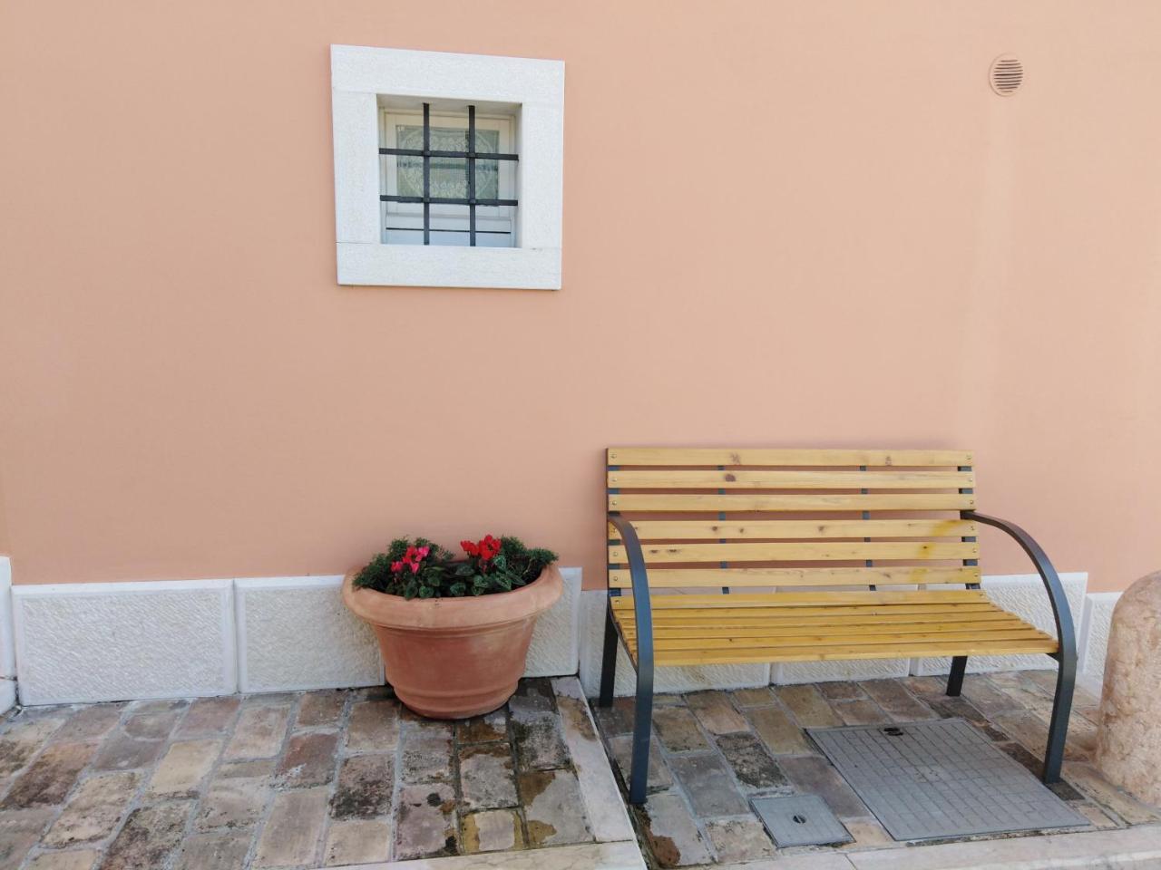 Ferienwohnung Casa Del Capitello Caprino Veronese Exterior foto