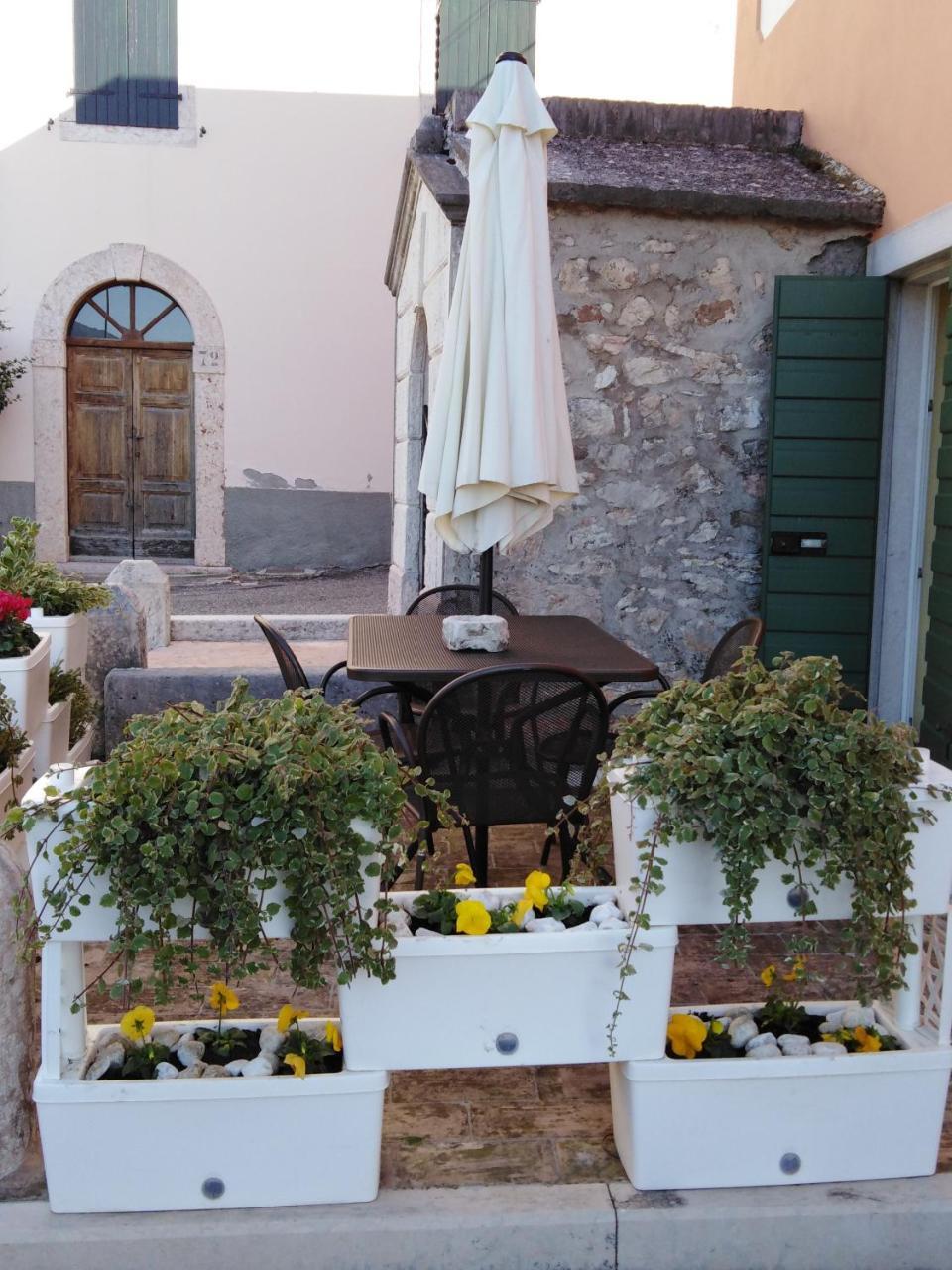 Ferienwohnung Casa Del Capitello Caprino Veronese Exterior foto